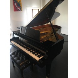 Piano Yamaha C5